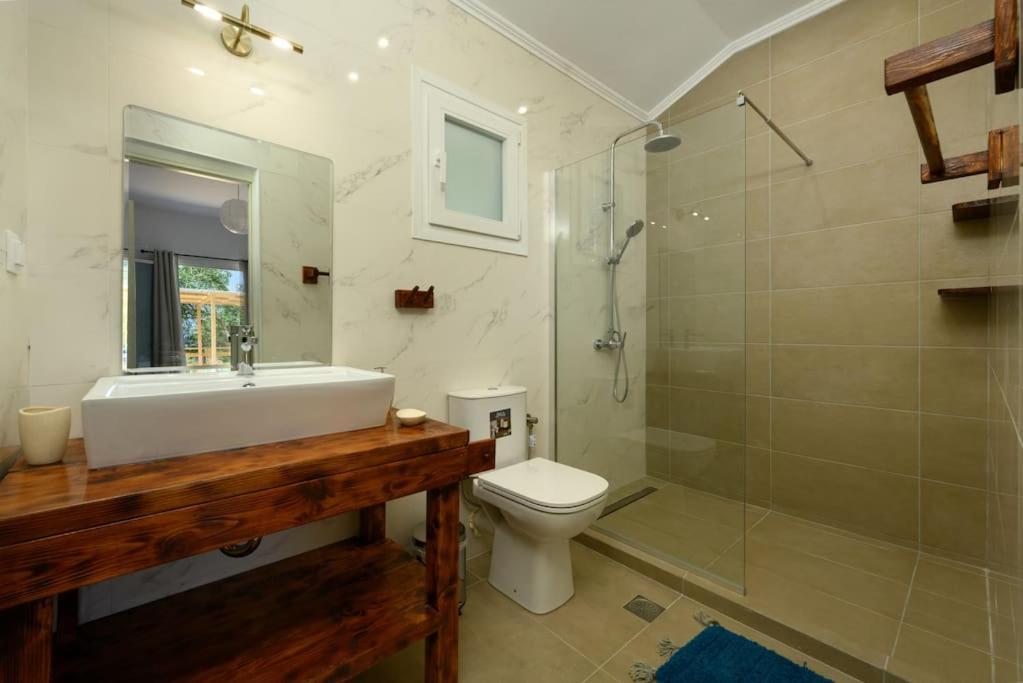 Kalyva Country House, With Private And Pool Case de vacanță *
