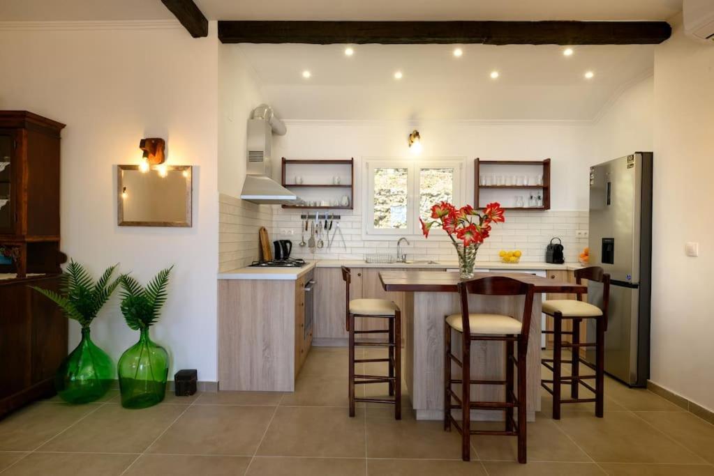 Kalyva Country House, With Private And Pool * Benitses (Corfu)