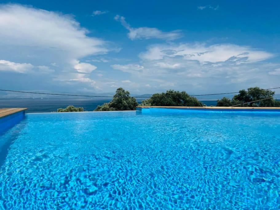 Kalyva Country House, With Private And Pool Case de vacanță