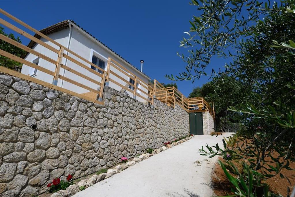 Kalyva Country House, With Private And Pool Case de vacanță
